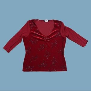 Actress Red Velvet Sparkle and Micromesh 3/4 Sleeve Top Size L